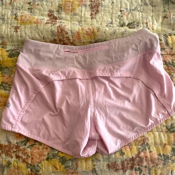 Lululemon Short 4” Speed Up - Picture 2 of 3